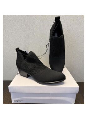 ESPRIT Women's Booties 8M Black NWT Tory